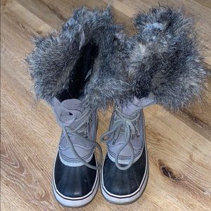 Sorel Gray and Black Winter Boots with Faux Fur